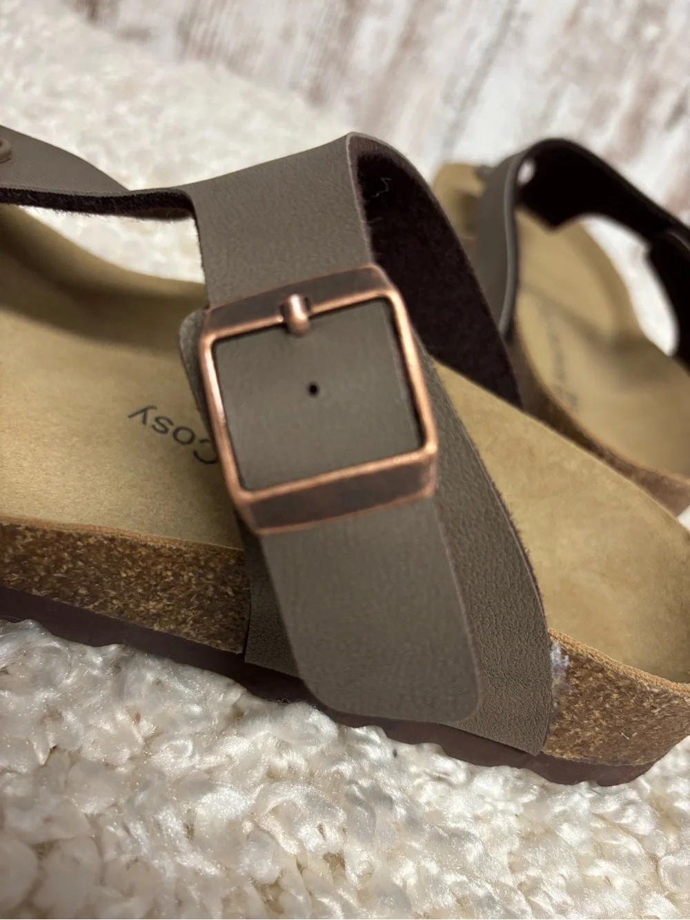 Women's Brown Comfort Toe-Post Sandals